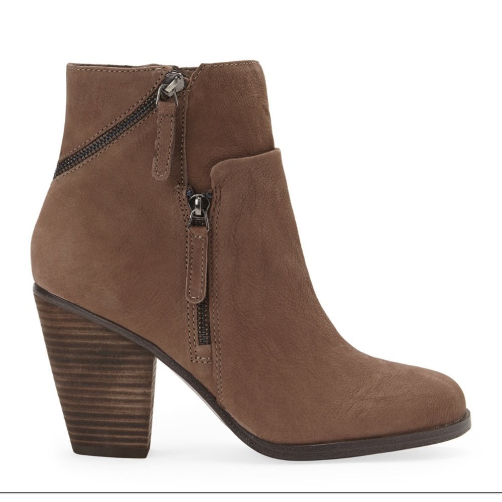 Vince Camuto Hinnegan Boots